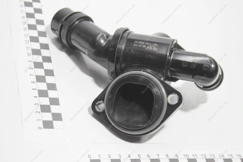 Термостат з корпусом Skoda Octavia (02-08)/VW Golf (04-09),Jetta (06-11),Passat (06-11)/Audi A3 (04-13),TT (07-10) VIKA Vika 11210961301 (фото 1)