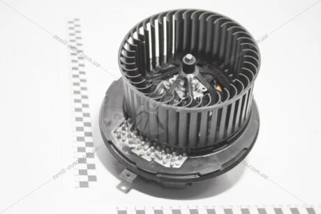 Вентилятор пічки Skoda Octavia (09-13) / VW Golf (04-13), Caddy (04-08), Jetta (11-14) / Audi A3 (08-13), Q3 (12-14) / Seat Leon (11 -13) VIKA Vika 88200787501