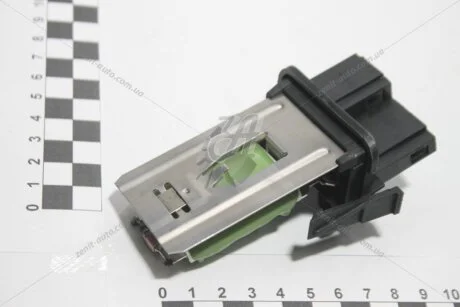 Реостат обігрівача VW Caddy (96-03), Golf (92-02), Polo (95-00) / Seat Ibiza (93-01) VIKA Vika 89590794901