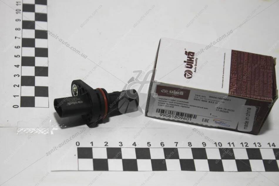 Датчик положення коленвала Skoda Octavia (13-17, 18-) / VW Golf (13-17), Passat (15-) / Audi A4 (08-16) / Seat Leon (13-16, 17-) VIKA Vika 99061809601 (фото 1)
